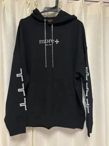 [택 포함 새상품] Bennu(베뉴) 블랙 후드티 more+