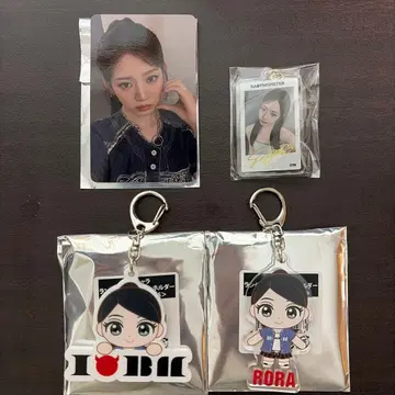 BABYMONSTER 로라 아크릴 키링 캡슐 토이 트레이딩 카드