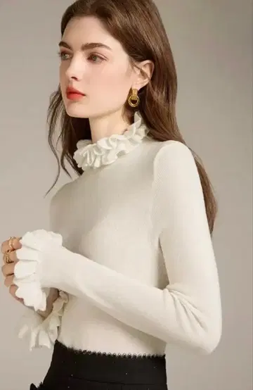 보니타 스칼라 프릴 엘레강스 니트 탑