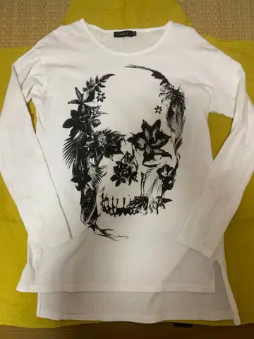 CIVARIZE 꽃과 스컬 프린트 티셔츠 46