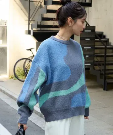 새상품 MONO-MART 모헤어 마블 패턴 오버 사이즈 크루넥 니트