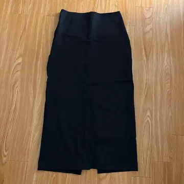 GAP 블랙 타이트 스커트 슬릿 후면 지퍼