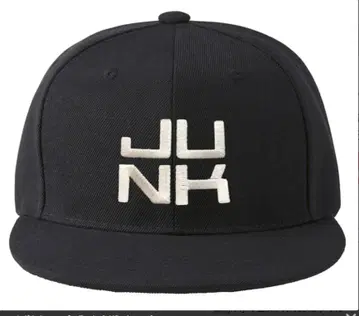 [ 한정판 대특가 ] JUNK 시그니처 로고 플랫 바이저 캡