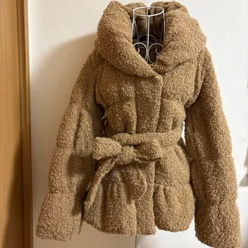 INGNI 다운 페더 보아 자켓 베이지