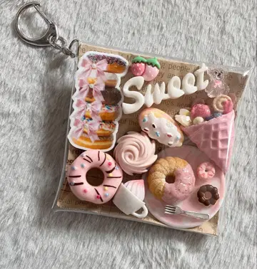 가챠 파우치 [ 미니미니 곰 도넛 크레이프 ]