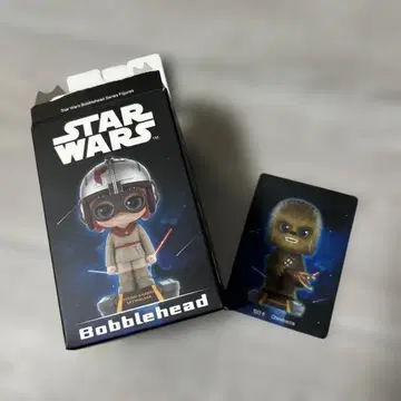 POP MART 스타 워즈 츄바카 보블헤드