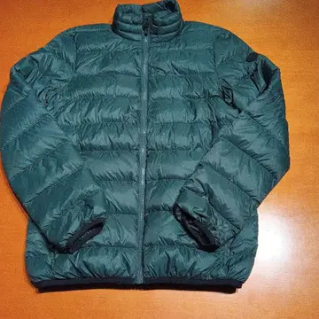 다크 그린 다운 자켓