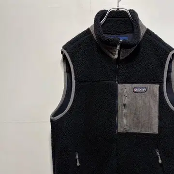 OUTDOOR 아웃도어 플리스 베스트 자켓 자수 로고 구제 의류