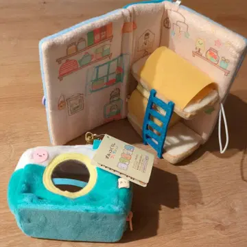 산엑스 하우스의 침실 봉제 인형 그림책 & 외출 산엑스 카메라 파우치