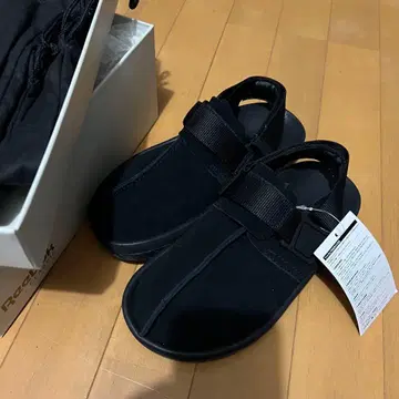 리복 비트닉 24cm 블랙 초회 복각