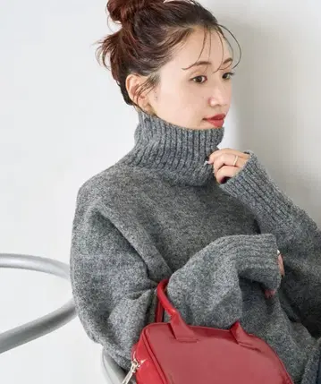 한정판 리브 터틀넥 니트 풀오버