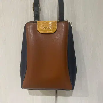 LUPUY 브라운 네이비 숄더백