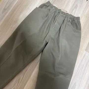 Comfortable reason 팬츠 카키