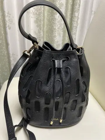FURLA 백