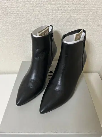 ODETTE E ODILE 슬릿 고어 숏부츠