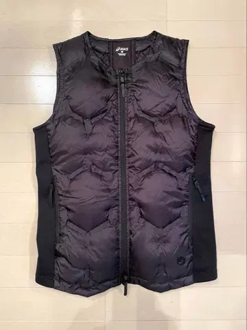 emmi ASICS 콜라보 다운 베스트 S 블랙