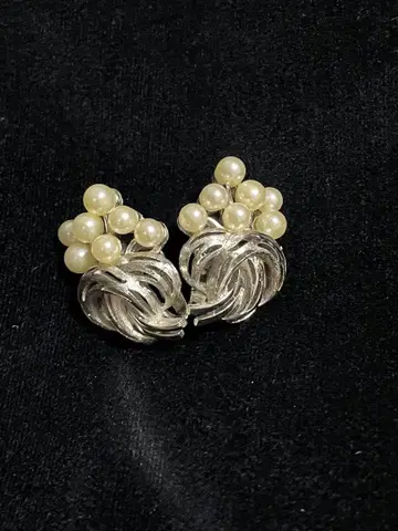 [ TRIFARI ] 펄 디자인 귀찌 빈티지