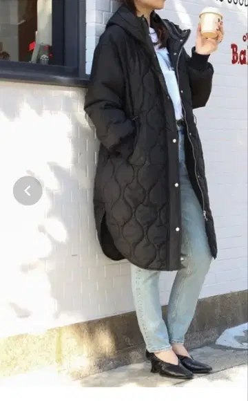 블랙 퀼팅 롱 코트