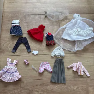 리카짱 옷 갈아입기 의류 세트