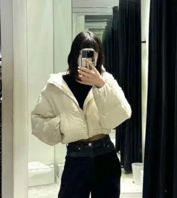 EMODA 숏 볼륨 퍼프 다운 화이트