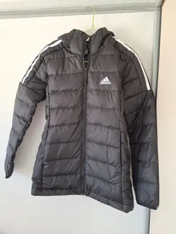 adidas 후드 부착 블랙 다운 자켓