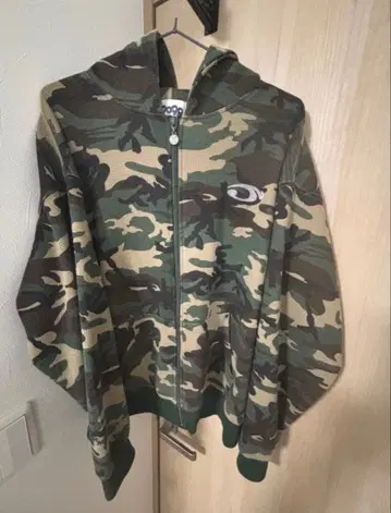 9090 카모플라쥬 지퍼 후드티