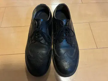 Dr. Martens 블랙 가죽 옥스퍼드 신발