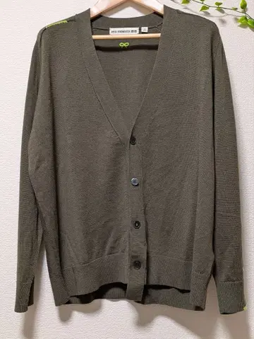 UNIQLO ANYA HINOMARCH M 울100% 카키 완판템