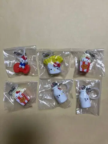 헬로키티 아메리칸 디자인 메지루시 액세서리