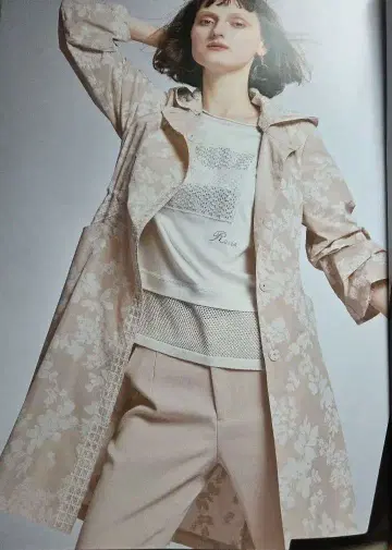 인포트 로사 스프링 코트 미사용품