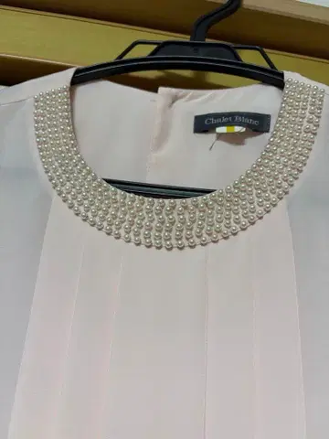 Chalet Blanc 펄 장식 긴팔 블라우스 핑크