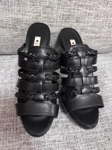 미사용 새상품 다이애나 DIANA 샌들 블랙 L 사이즈