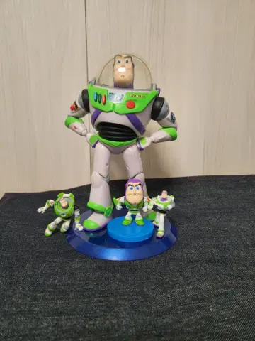 토이 스토리 버즈 라이트이어 피규어