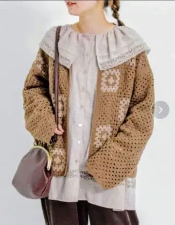 새상품 크로셰 스타일 패치워크 가디건 사만사 모스