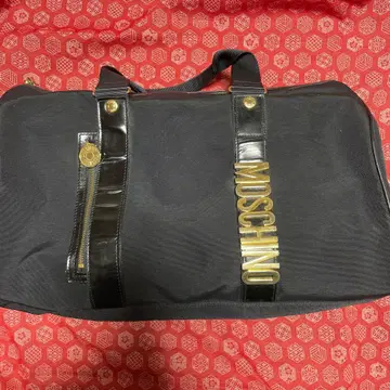 MOSCHINO 블랙 보스턴 백 모스키노 스트랩 포함