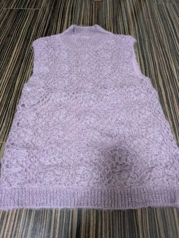 연보라 하이넥 니트 베스트