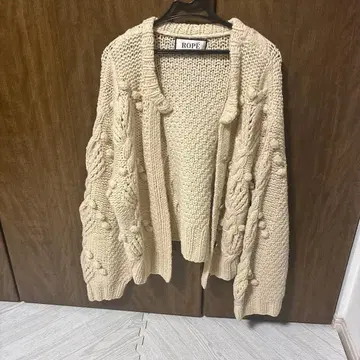 로페 마드모아젤 팝콘 니트 가디건