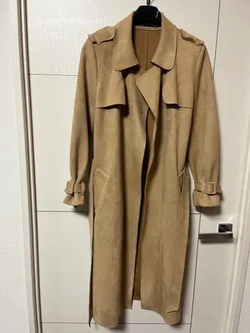 베이지 스웨이드풍 롱 코트 허리 벨트 포함