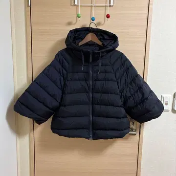 새상품급 Pin'x 네이비 후드 부착 다운 자켓 다운 80% 페더 20%