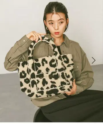 [ BAYFLOW ] 레오파드 무늬 토트백