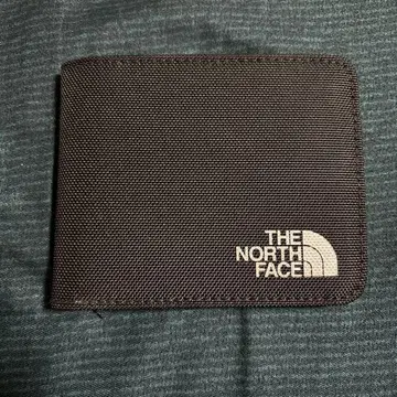 THE NORTH FACE 블랙 접이식 지갑