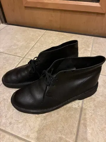 Clarks 처카 부츠