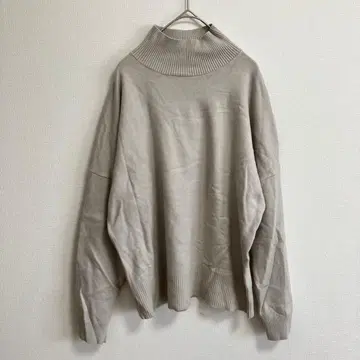 소프트 내추럴 HUG.U 바그유 그레이 하이넥 니트 긴팔