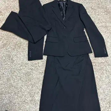 수트 3세트, 팬츠 수트, 스커트, 포멀, 취업, 취업활동