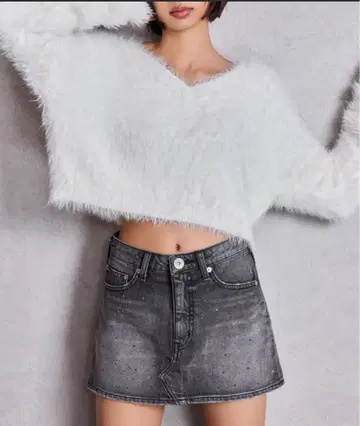 GYDA 샤기 니트탑