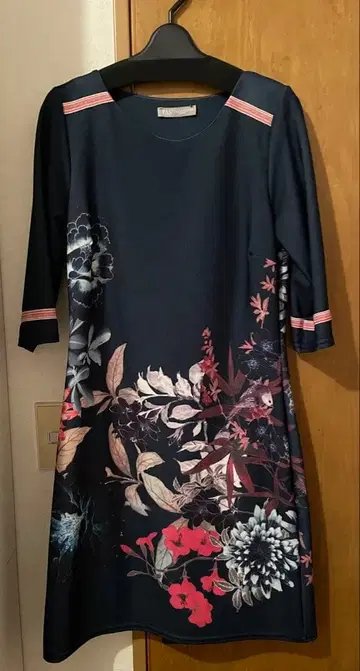 FAS 꽃무늬 원피스 미사용품 S