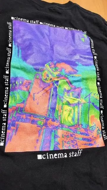 시네마 스태프 롱 슬리브 티셔츠 블랙