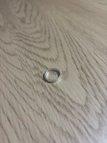 심플 실버 반지 [가격 인하 협상 환영!]