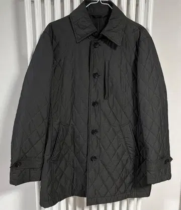 YUKI TORII 블랙 퀼팅 코트