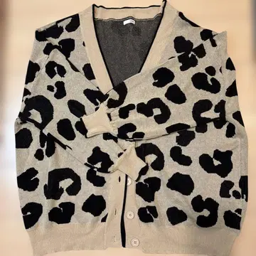 GYDA 라메 G 레오파드 하이 게이지 썸머 니트 가디건 새상품급